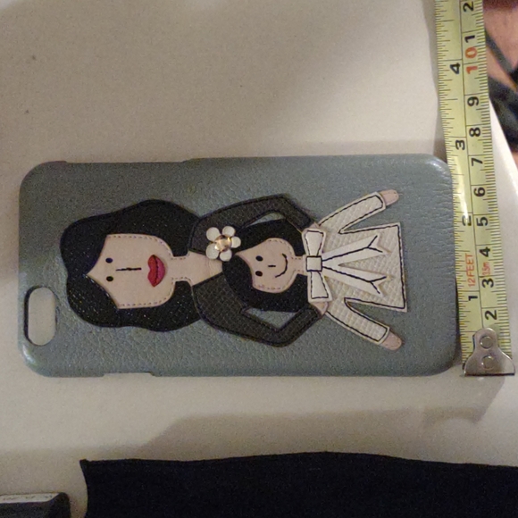 Dolce and Gabbana iPhone 6 family patch phone case - Picture 11 of 12